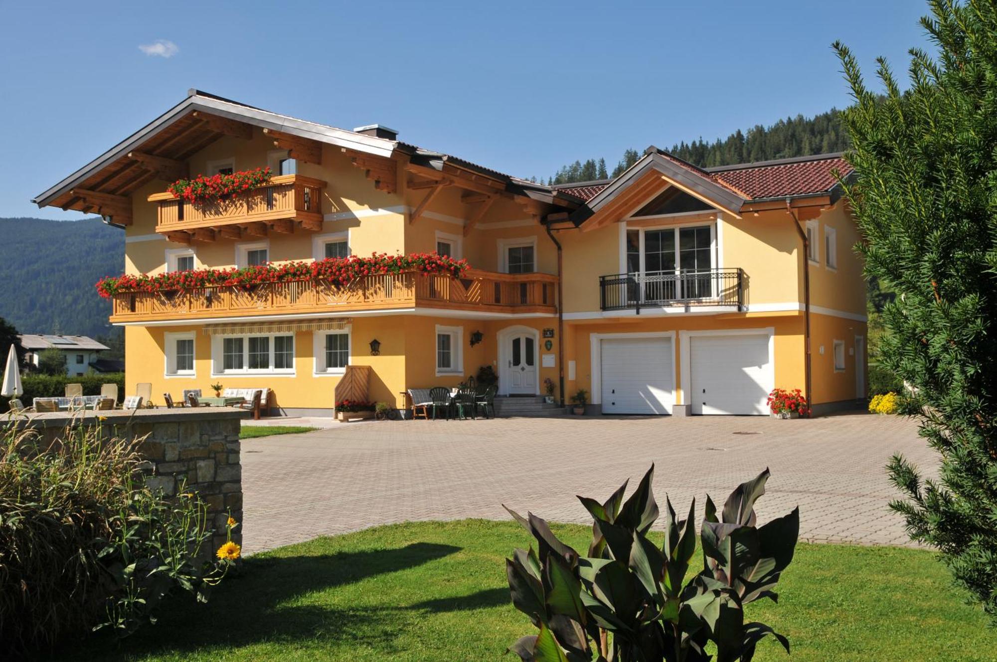 Haus Anni Hotel Радщат Екстериор снимка